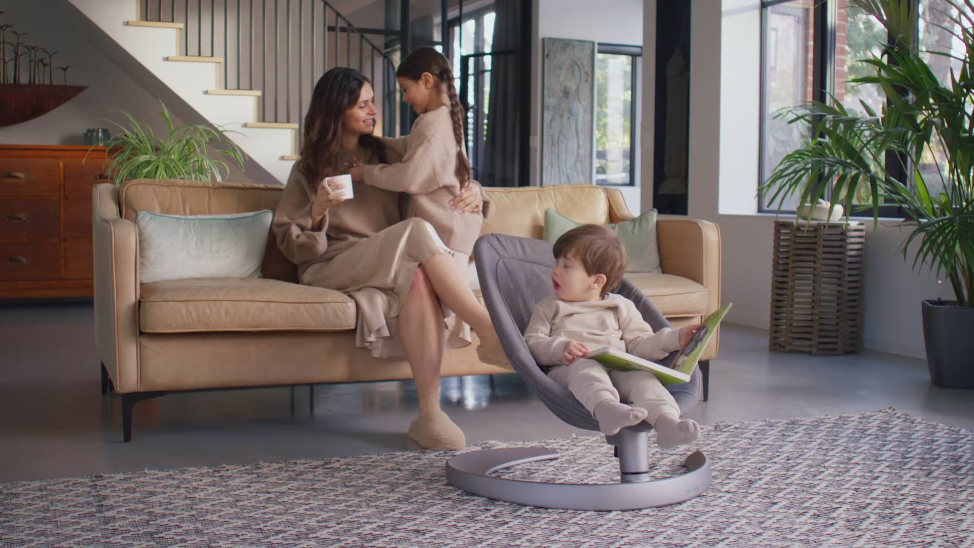 Nuna Leaf Grow Baby Seat & Rocker